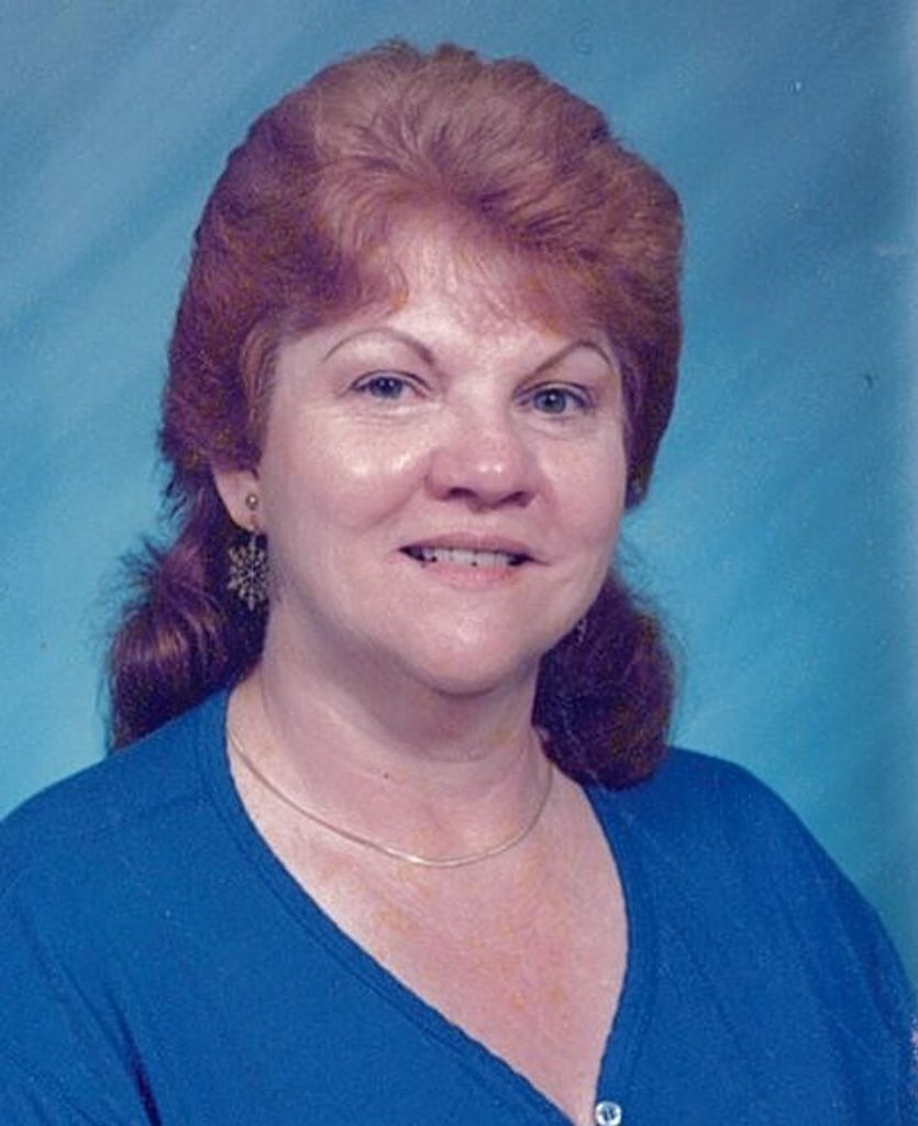 Nancy Lee (Allshouse)  Mccombs
