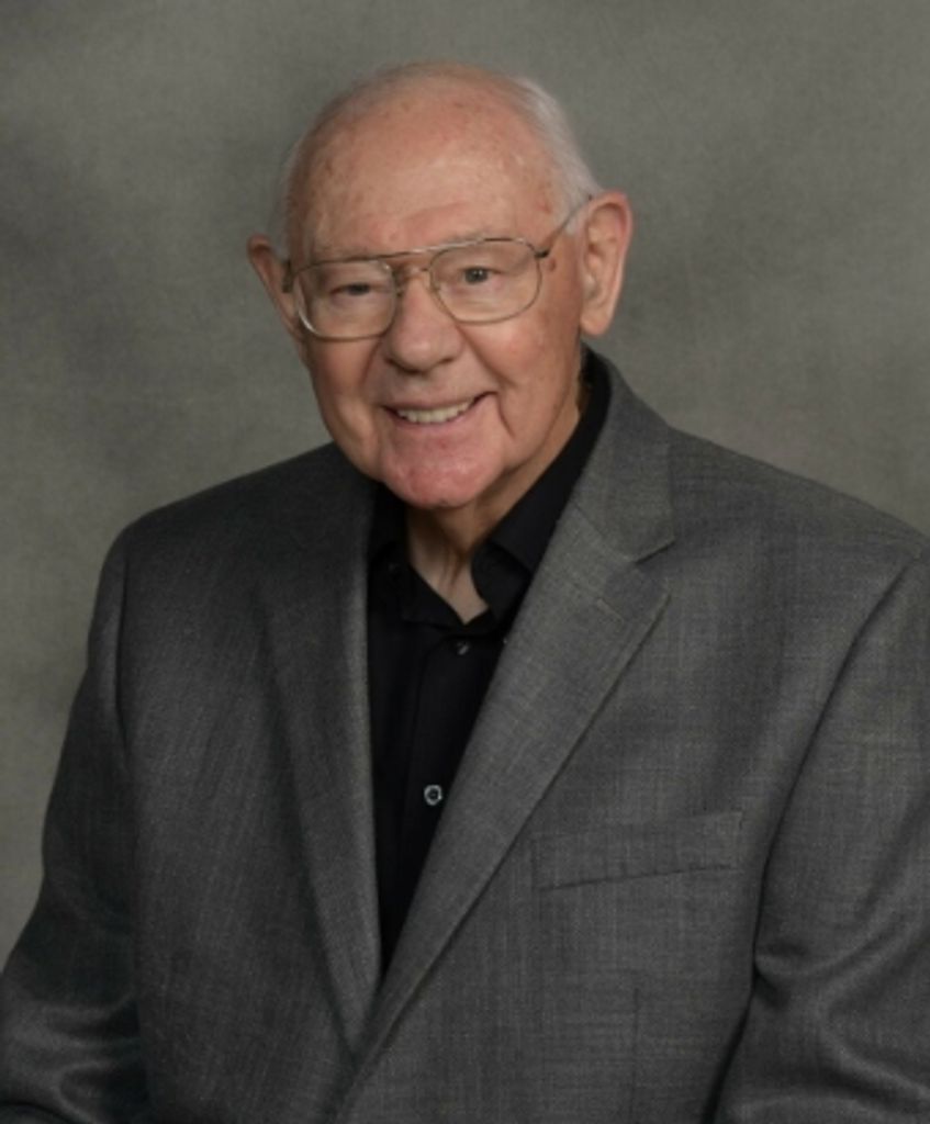 Rev. Oliver “Gene” Wells Profile Photo
