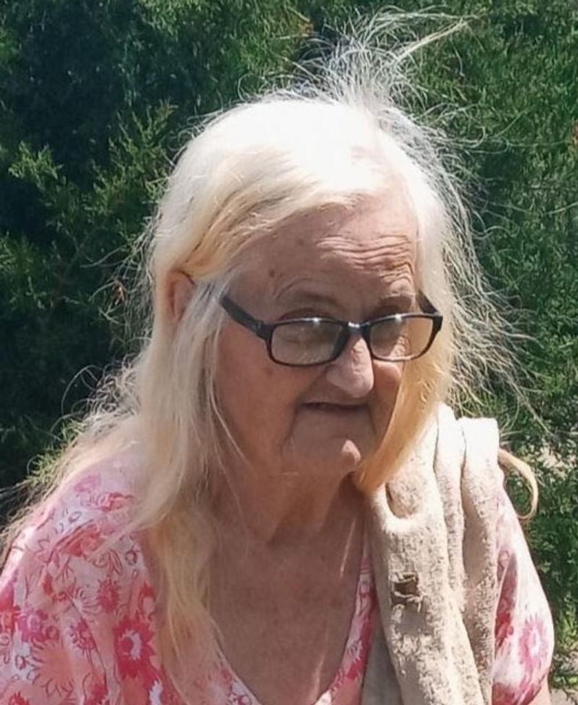 Paullette Mae Whorrall Profile Photo