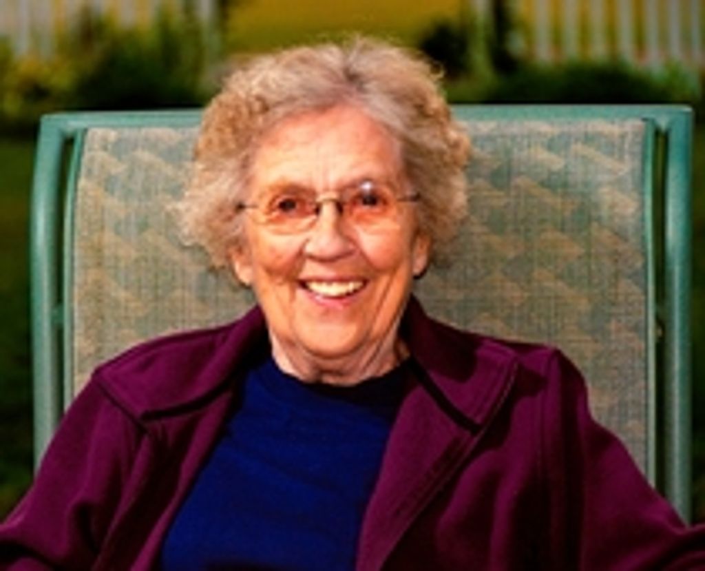 Elvira "Vi" R. (Hoffman)  Moser