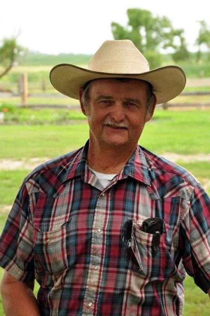 Jearl (Jay) Wayne Henderson Profile Photo