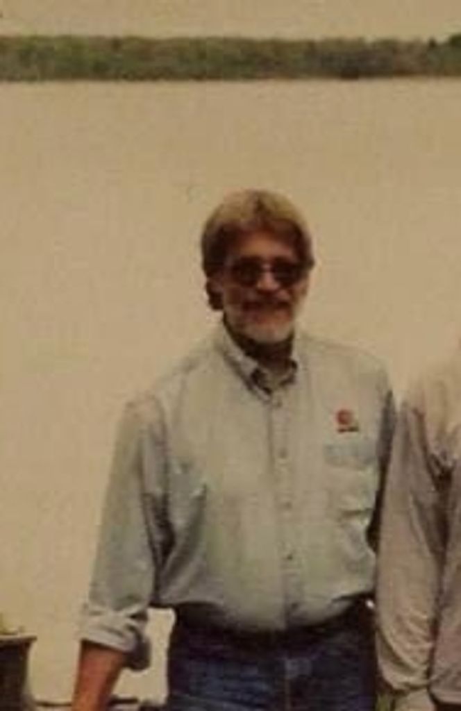 Frank Robert "Bob" Francis Profile Photo