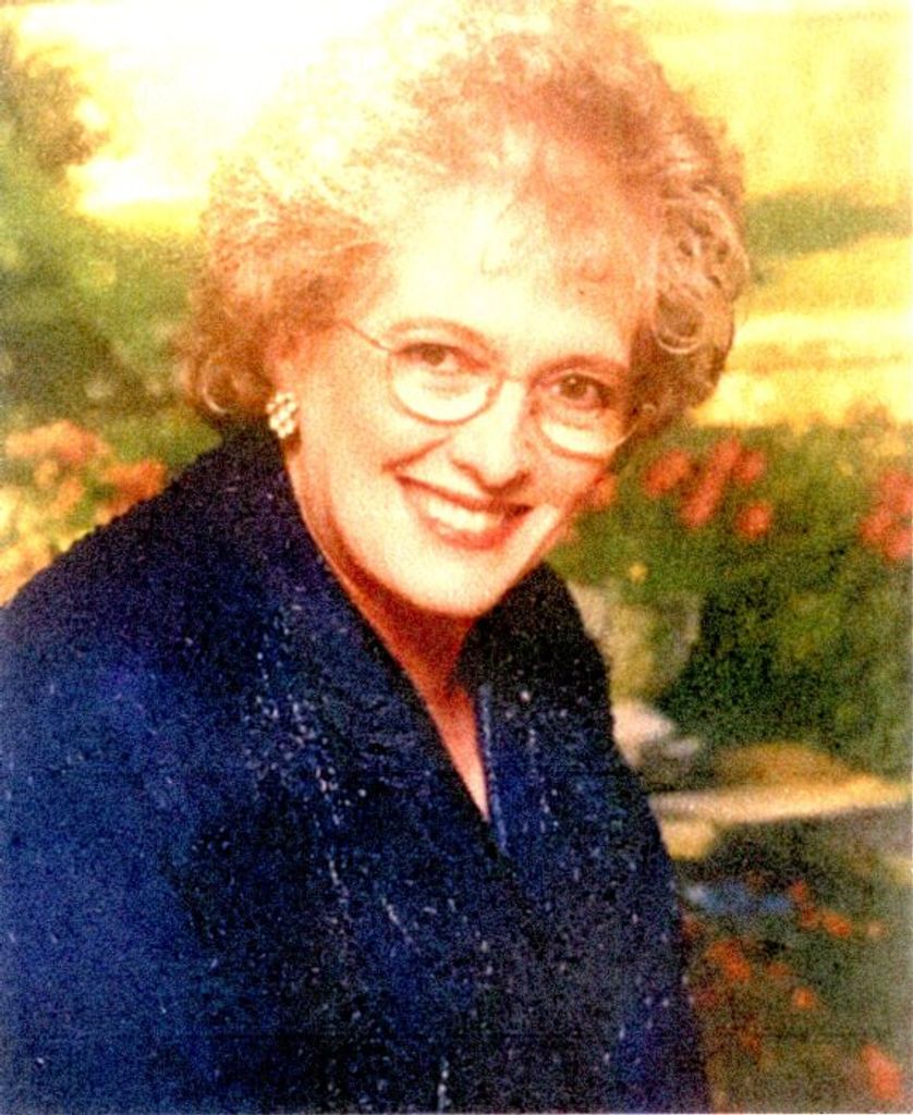 Evelyn (Lloyd)  Campbell
