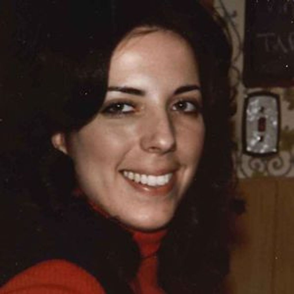 Sandy Montone Donovan Profile Photo