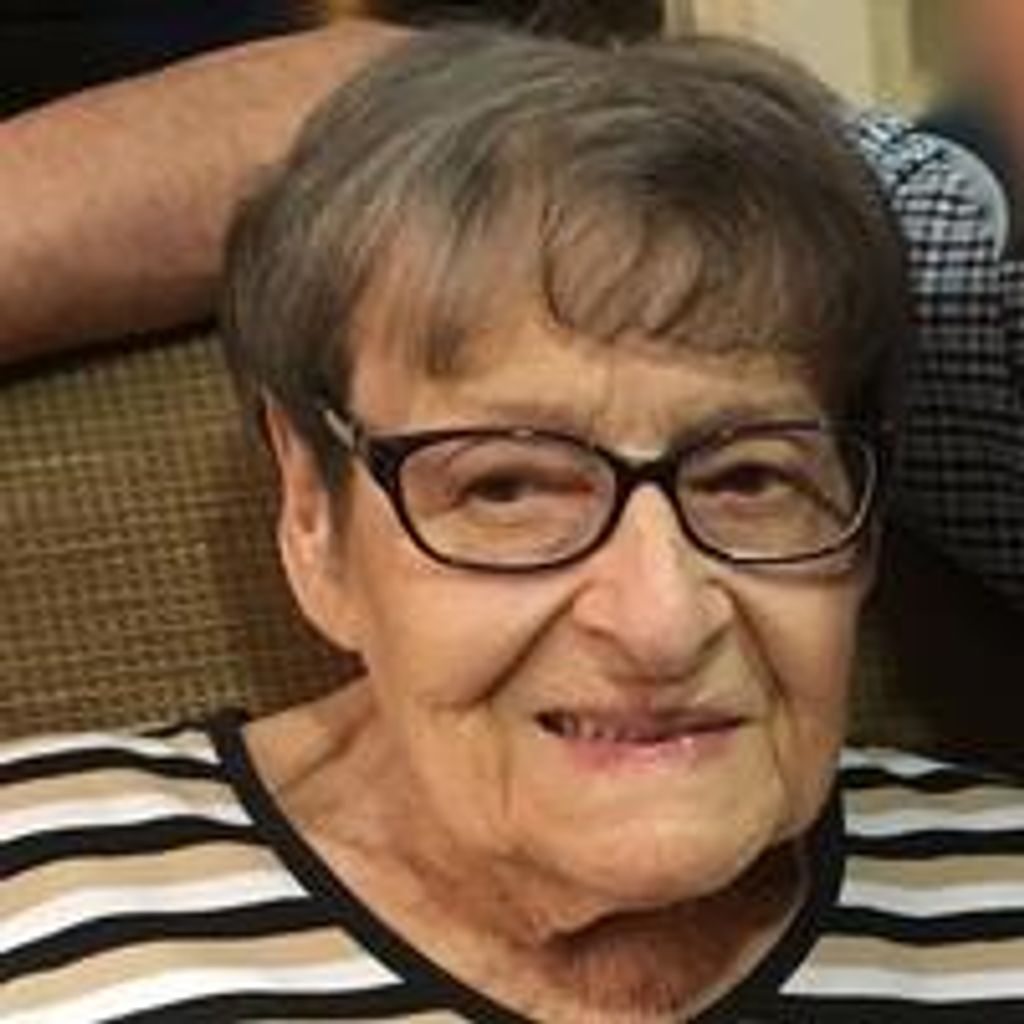 Loretta Hoemberg