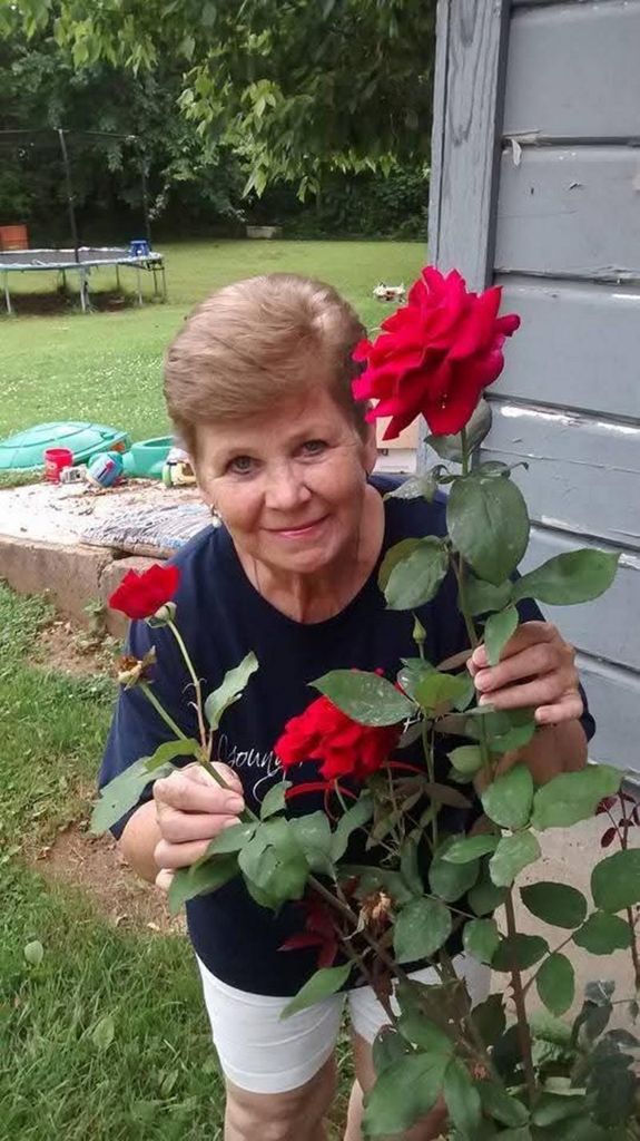 Della Ray Hollis Profile Photo