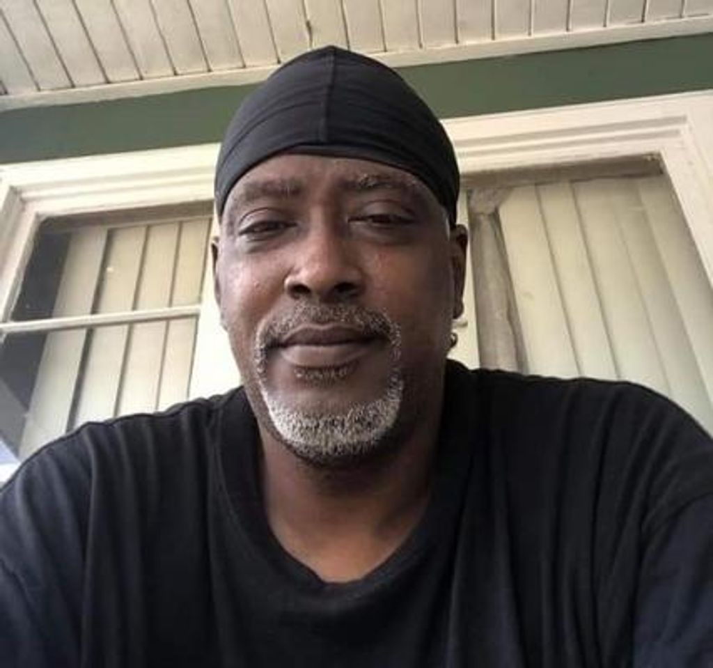 Robert Gallashaw Profile Photo