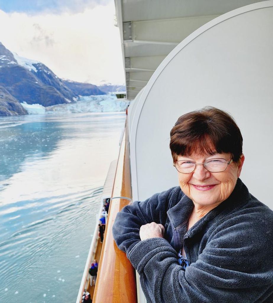 Elizabeth Gail Threet Profile Photo