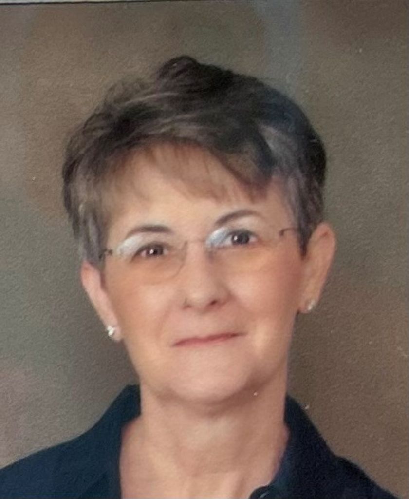 Linda (Lytch)  Kizer