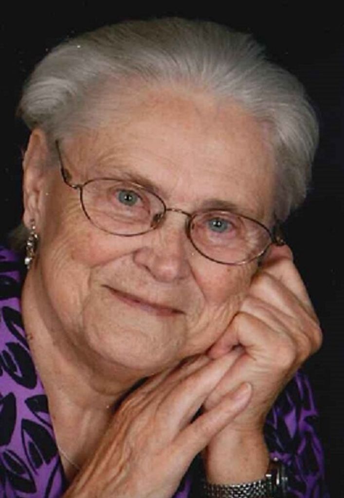 Doris Rose (Pomplun)  Petzel Profile Photo