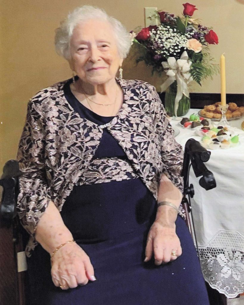 Evangelina (Macedo) Lourenco Profile Photo