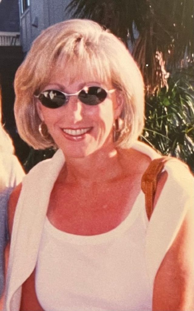 Shirley Crawley Makris Profile Photo