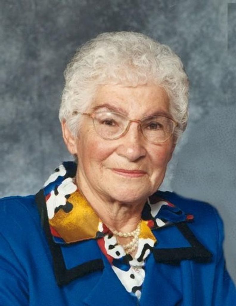 Elizabeth Baksa Profile Photo