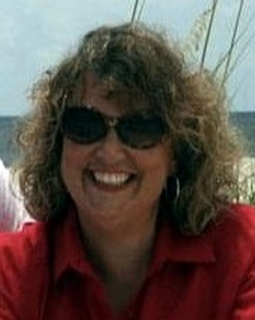 Donna "DeeDee" Mooney
