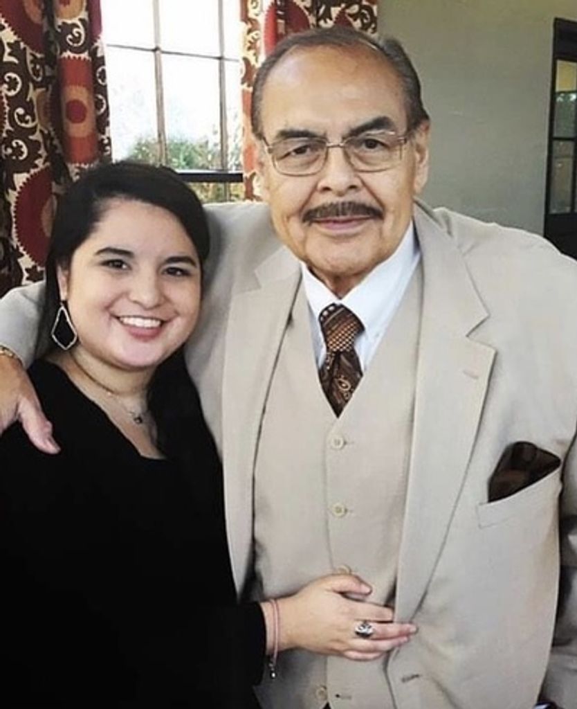 Manuel Carmona Sr. Profile Photo