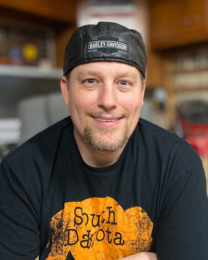 Anthony Michael Lee Profile Photo