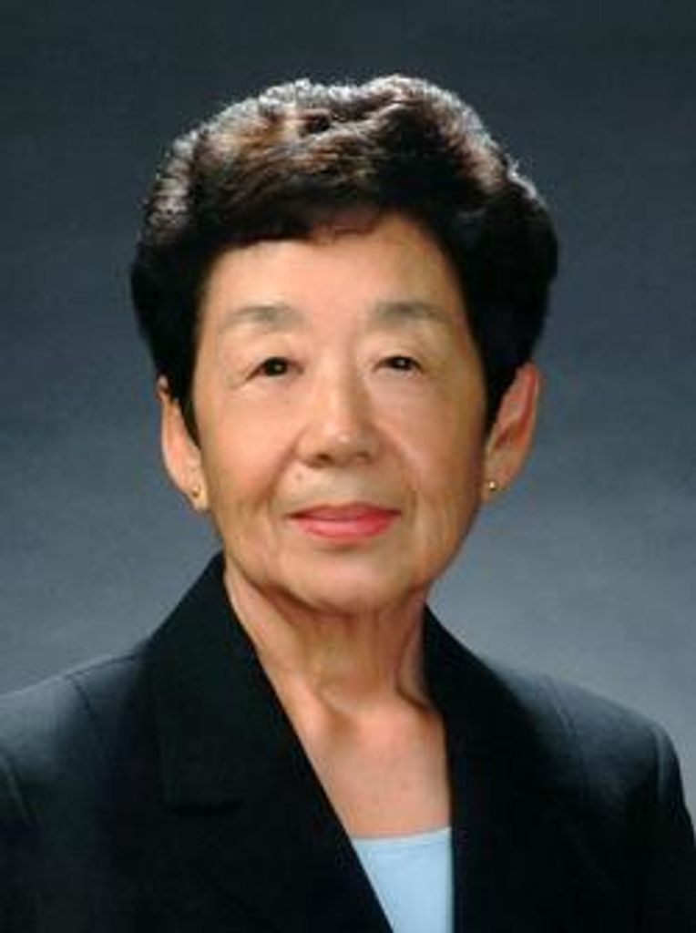 Lilian Masako "Mako" Ohara