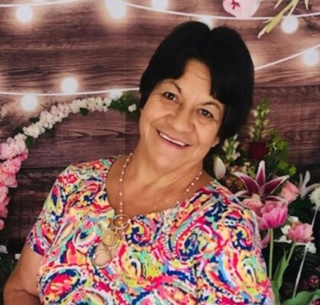 Maria Torres De Luna Profile Photo