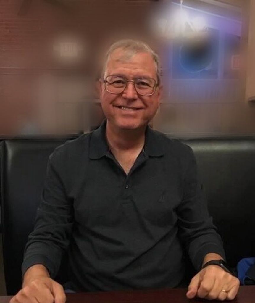 Michael Brett Wade Profile Photo