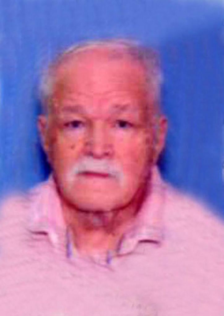 Thomas Warren Holub Profile Photo