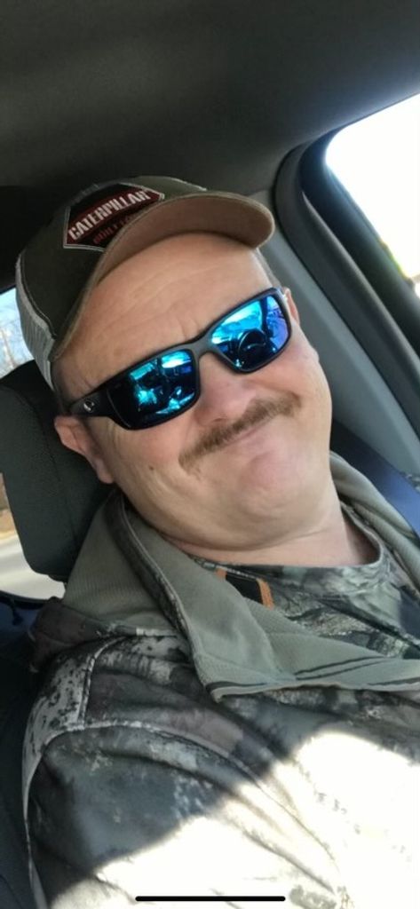 Daniel Brent Wells Profile Photo