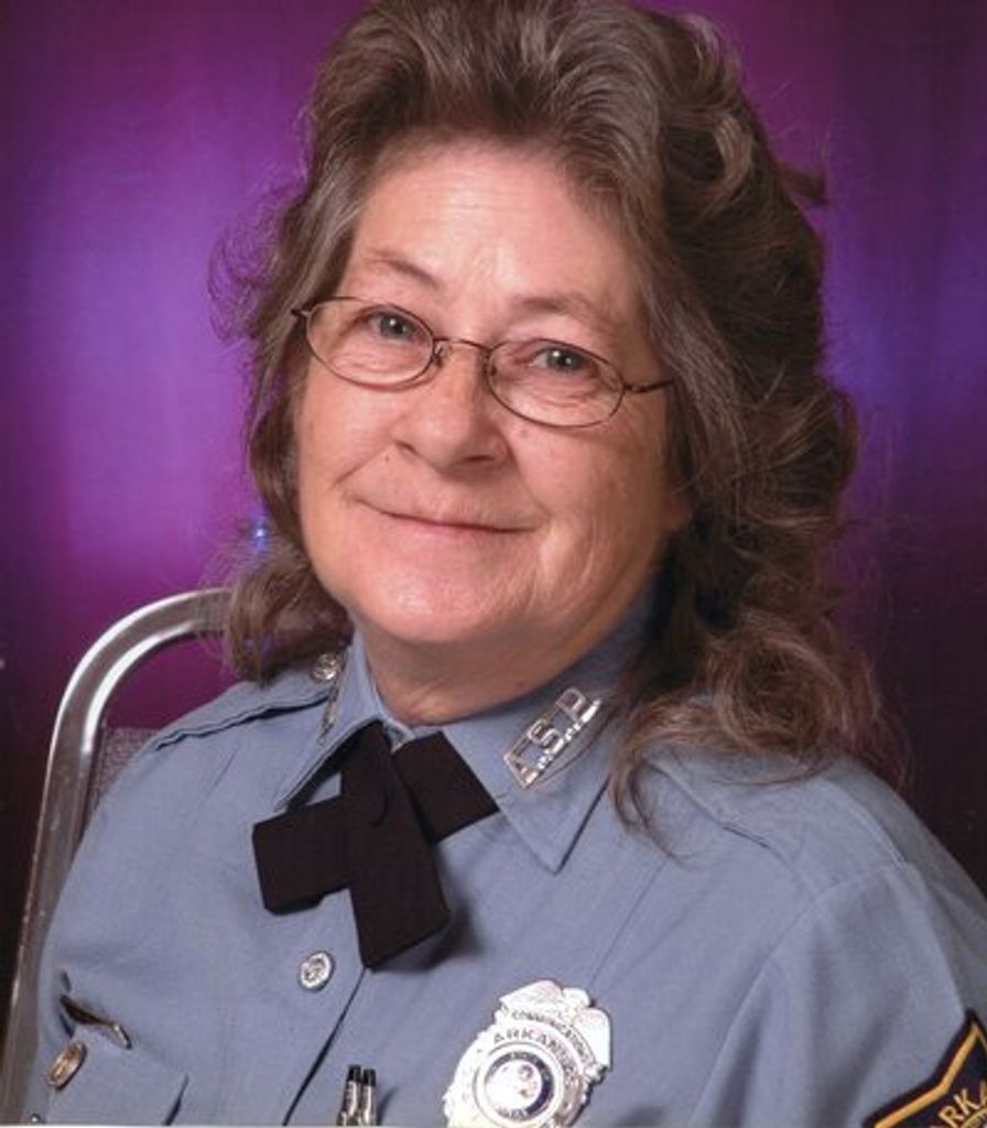 Mary Holmes Profile Photo