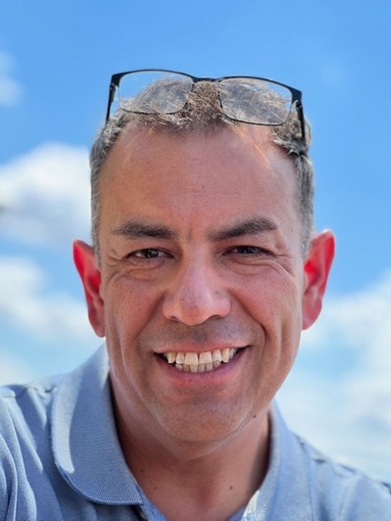 Daniel Esquivel Profile Photo