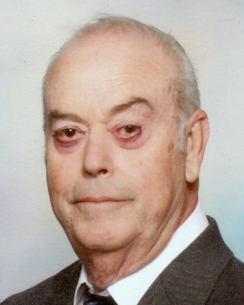 Michael Roberts Profile Photo