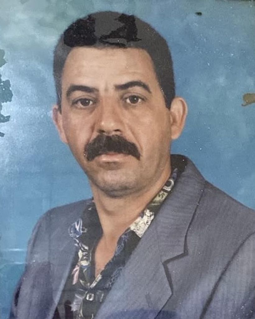 Adriano Acosta Profile Photo