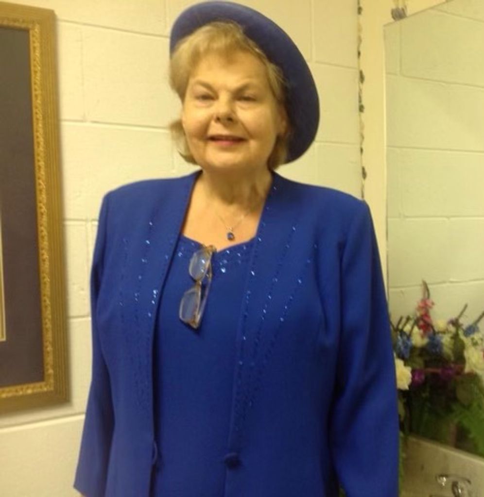 Sandra Darnell Profile Photo