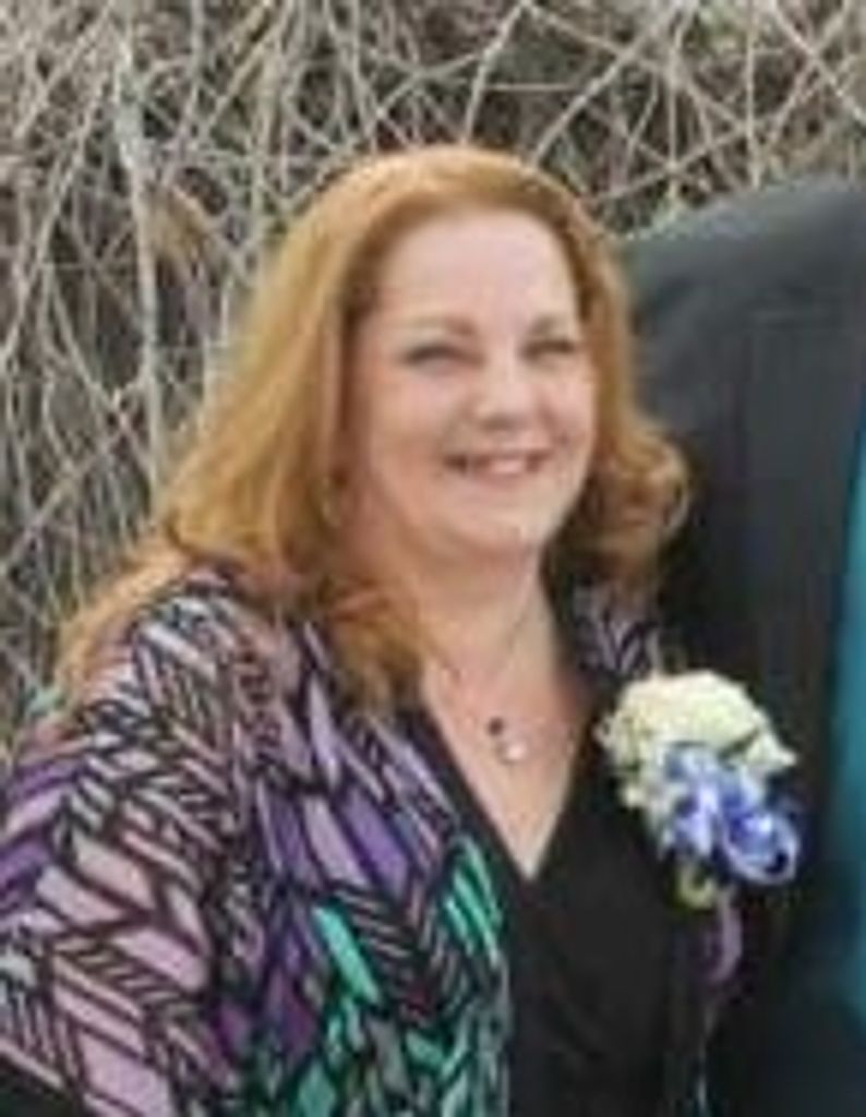 Lori (Ewing)  Ogden