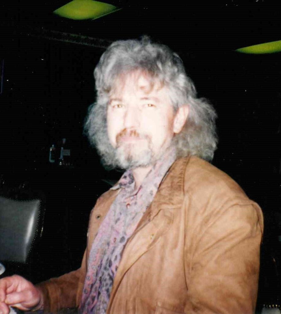 Earl  Wayne Crews