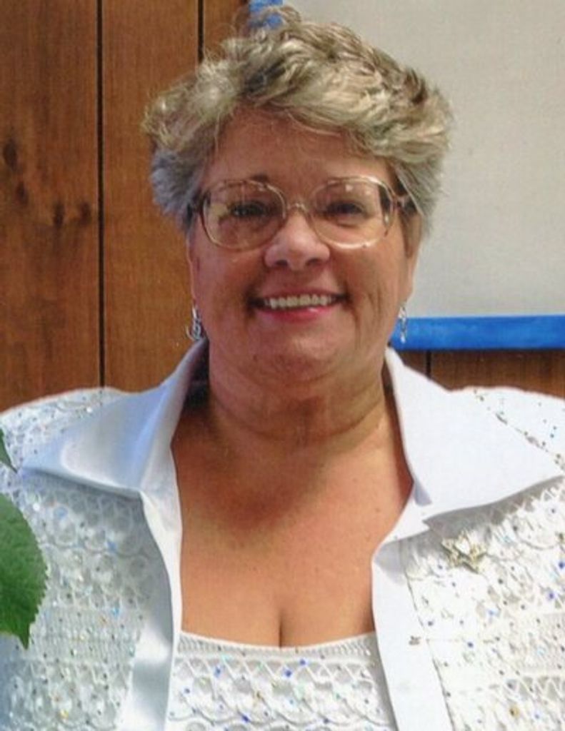Esther Cosner Malys Profile Photo
