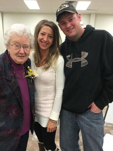 Betty Lou Ward photo gallery thumbnail 78 of 121