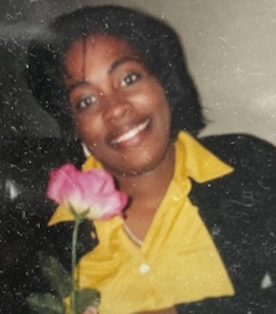 Undralon Yvonne (Espie)  Bell