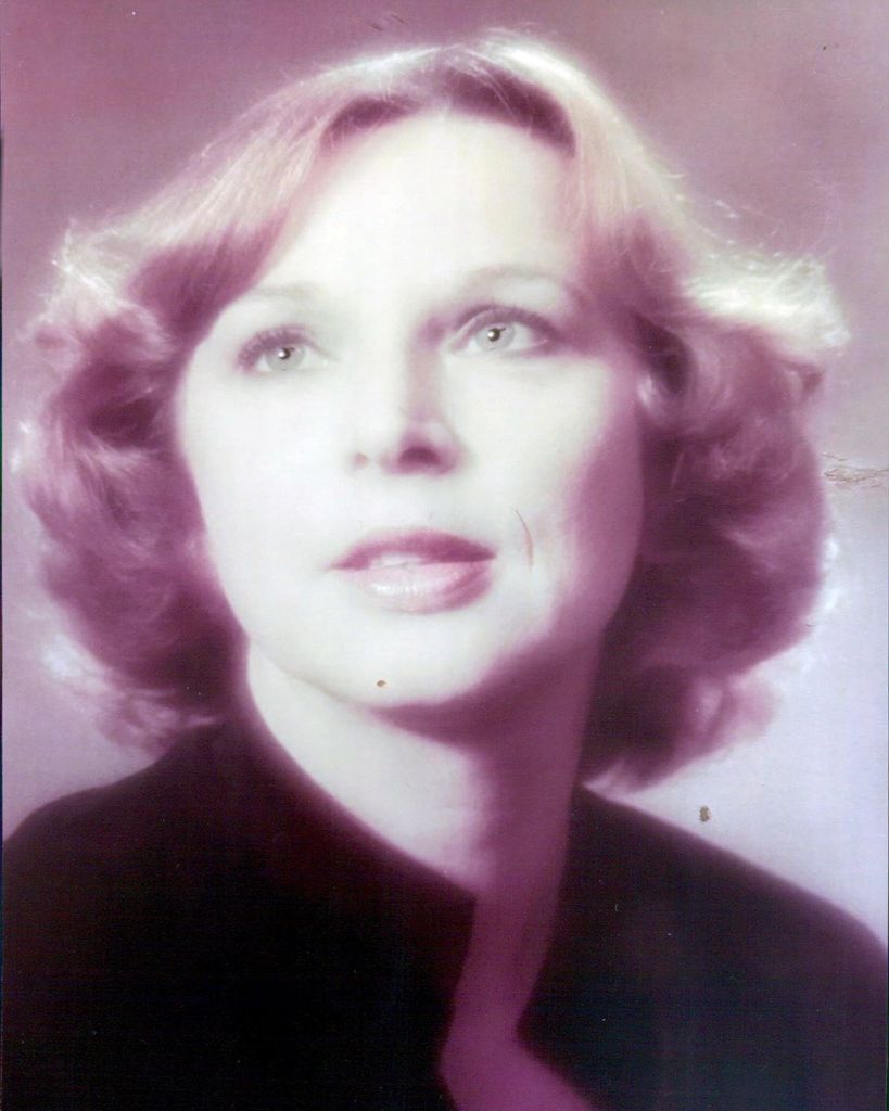 Annegret Hensel Whitley