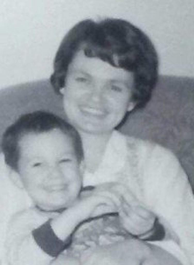 Lois Mae Lucas