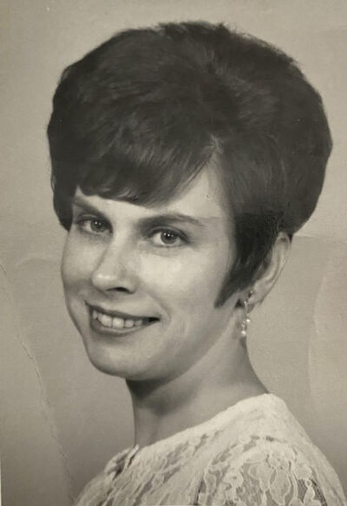Darlene Lloyd Profile Photo
