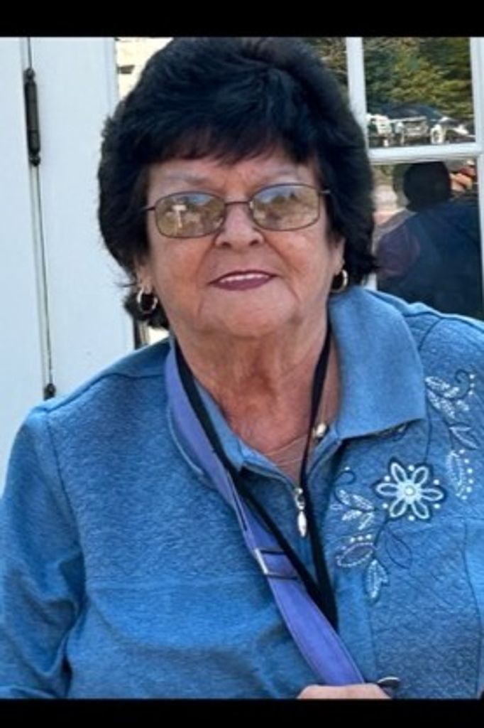 Phyllis (Sullivan)  Arnold