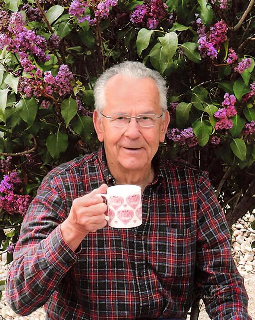 William Sanderson Profile Photo