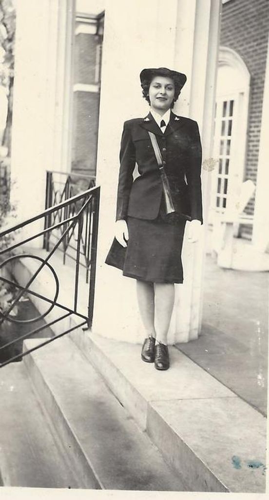 Ruth Alice Lloret