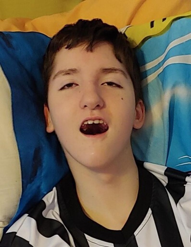 Noah Michael Hill Profile Photo