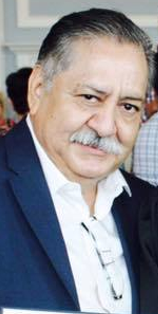 Hernandez, Julio Profile Photo