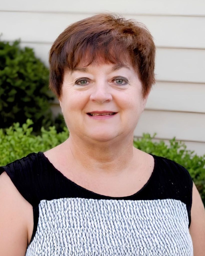 Elizabeth Lois Miller Profile Photo