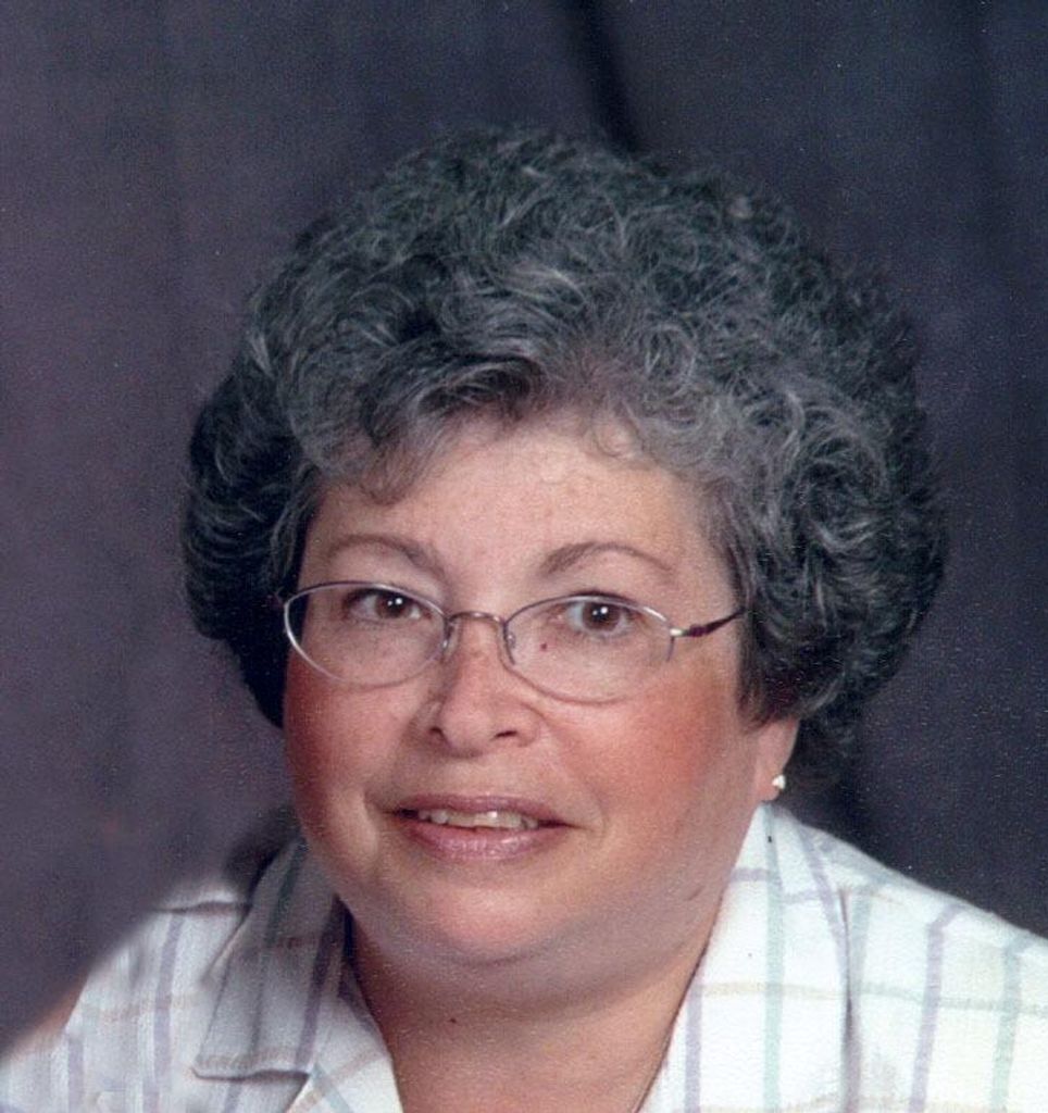 Suzanne Elaine Famolaro Profile Photo