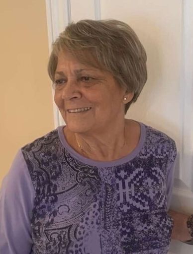 Maria Teresa Falconi photo gallery thumbnail 1 of 7