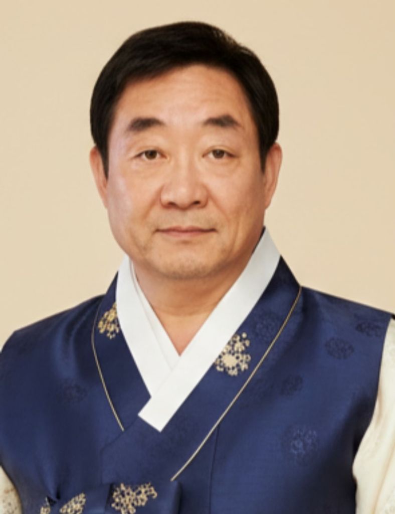 Junil Lee