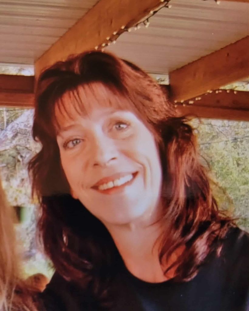 Deanie Lynn Hutchinson