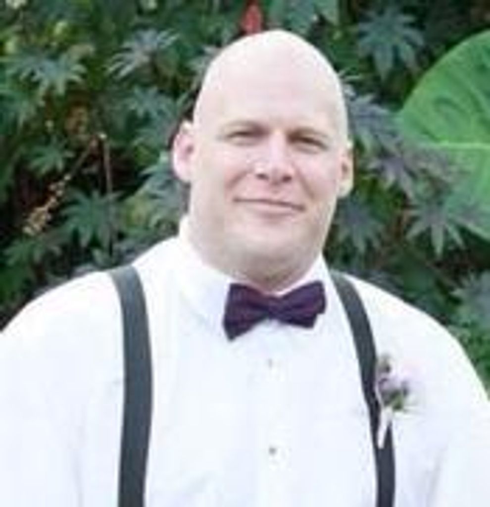 Aaron James Hughes Profile Photo