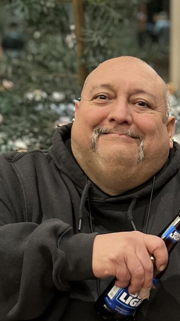 Robert Kelly Romero Profile Photo